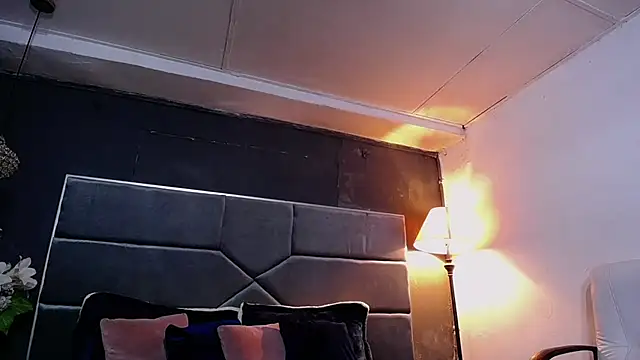 Snapshot of teddyfit19cm chatting on 23, 10, 2025 teddyfit19cm online show from 23, 10, 2025