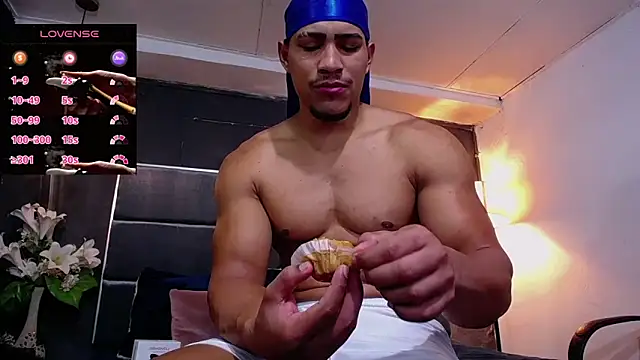 Snapshot of teddyfit19cm chatting on 24, 10, 2025 teddyfit19cm online show from 24, 10, 2025