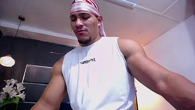 Snapshot of teddyfit19cm chatting on 21, 11, 2025 teddyfit19cm online show from 21, 11, 2025