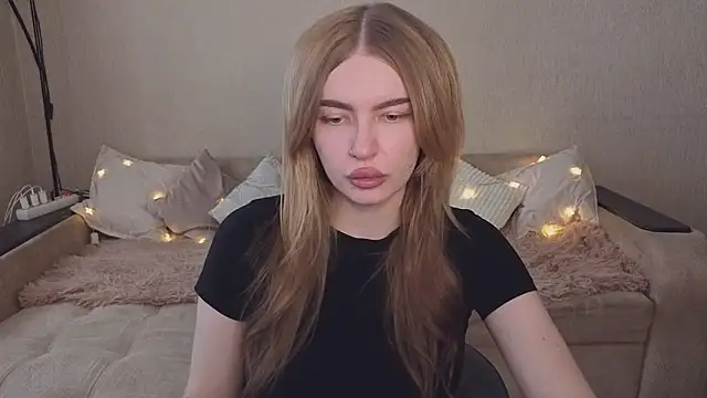 ViolettaLopez online show from 4, 5, 2026