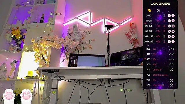 Elena-Marilyn online show from 29, 4, 2026