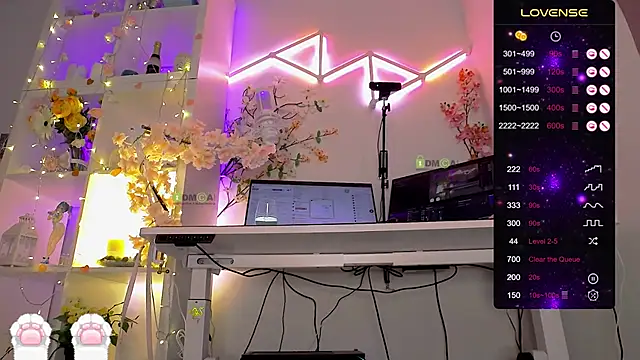 Elena-Marilyn online show from 4, 5, 2026