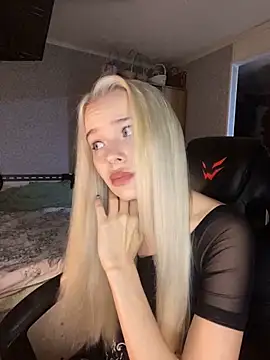 Snapshot of SIMBA_BOS chatting on 27, 12, 2024 SIMBA BOS online show from 27, 12, 2024