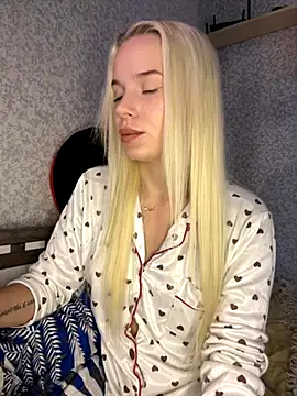 Snapshot of SIMBA_BOS chatting on 24, 10, 2025 SIMBA BOS online show from 24, 10, 2025