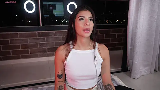 Veronica ar online show from 19, 2, 2025