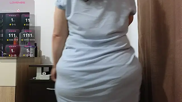 BBW MILF 4U online show from 4, 8, 2026