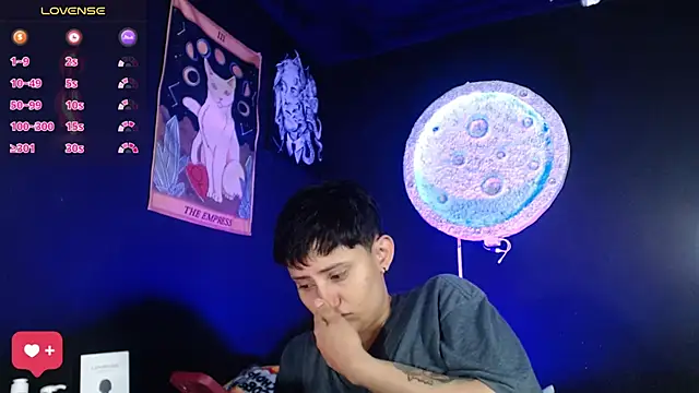 girl intense444 online show from 8, 1, 2026