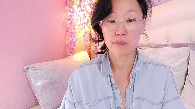 Asian legs online show from 4, 5, 2026
