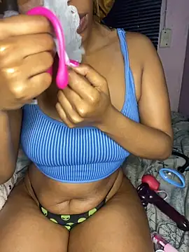 Snapshot of cherryontopy chatting on 14, 9, 2025 cherryontopy online show from 14, 9, 2025