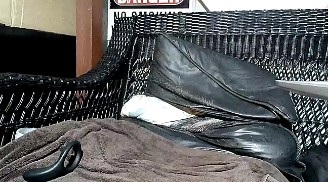 Snapshot of HungHawaiian808@xh chatting on 15, 3, 2025 HungHawaiian808xh online show from 15, 3, 2025