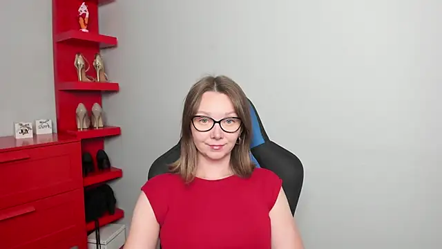 Cookie zoe online show from 24, 6, 2026
