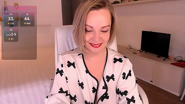 Tilly Eliot online show from 29, 10, 2025