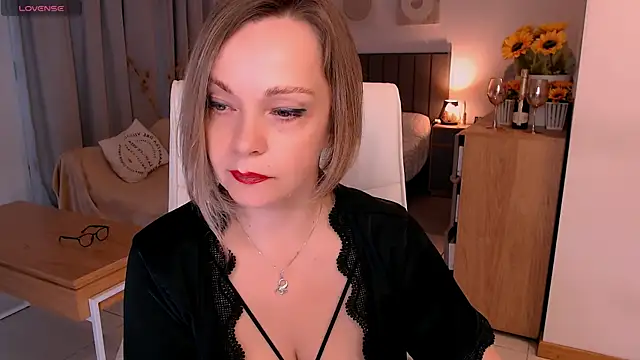 Tilly Eliot online show from 22, 7, 2026