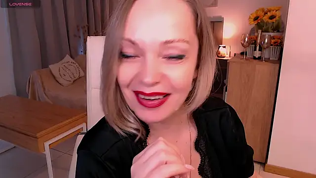 Tilly Eliot online show from 27, 7, 2026