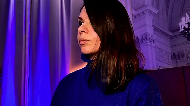 SofiaFoster  online show from 5, 2, 2025