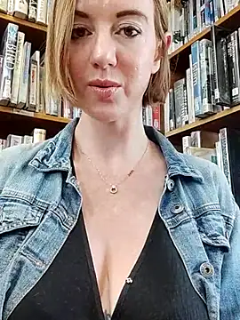 TopsyWilde online show from 26, 2, 2025