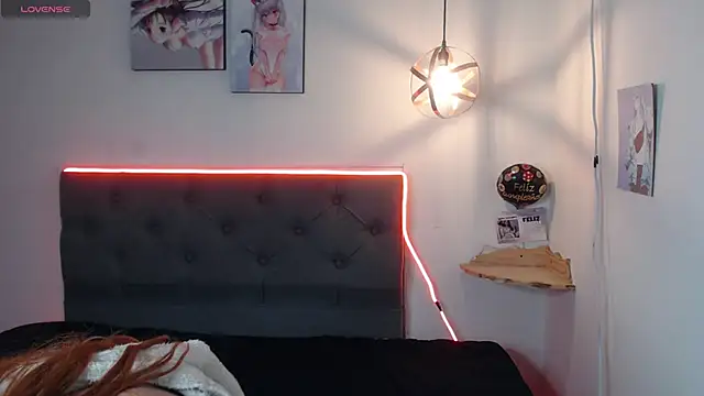 sarah lovesu online show from 10, 10, 2025