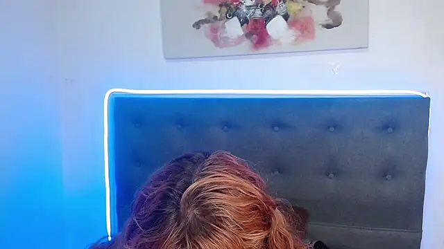 sarah lovesu online show from 15, 10, 2025