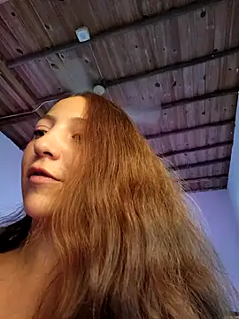 Snapshot of VickyHoult chatting on 7, 1, 2025 VickyHoult online show from 7, 1, 2025