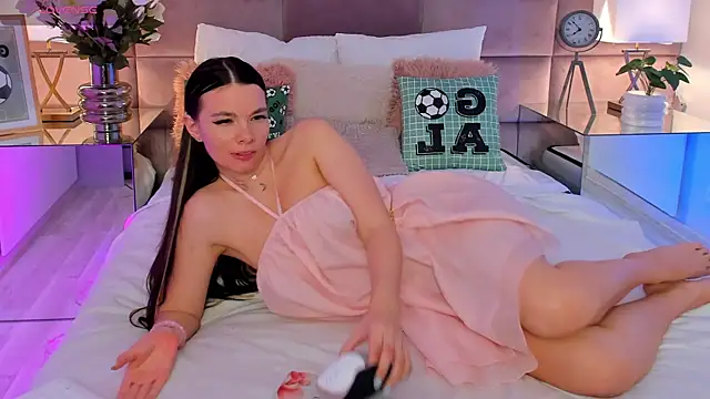 MiaMuse online show from 14, 6, 2026
