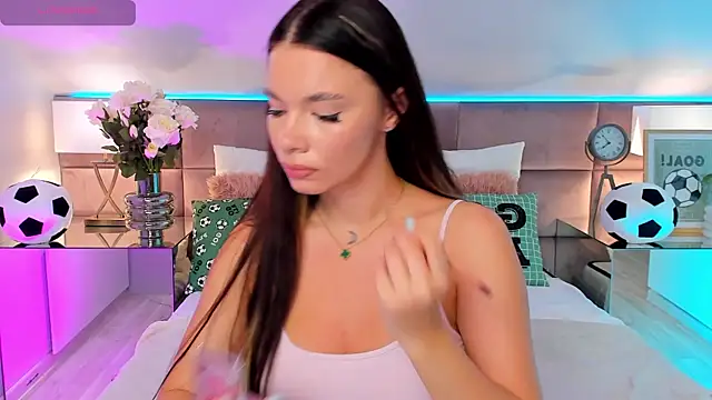 MiaMuse online show from 21, 6, 2026