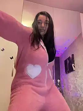 Snapshot of YreneRay chatting on 12, 12, 2024 YreneRay online show from 12, 12, 2024