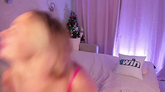 Kitty Ricky online show from 14, 1, 2025