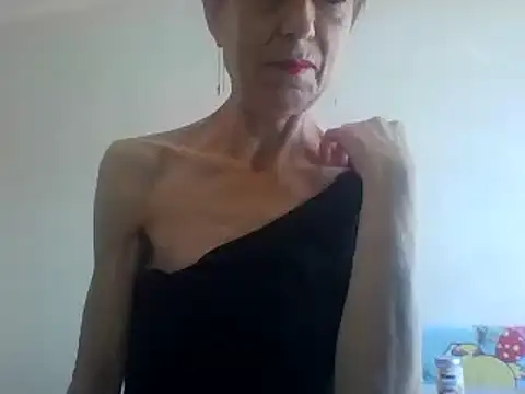 Snapshot of SwettyViktory chatting on 4, 4, 2026 SwettyViktory online show from 4, 4, 2026