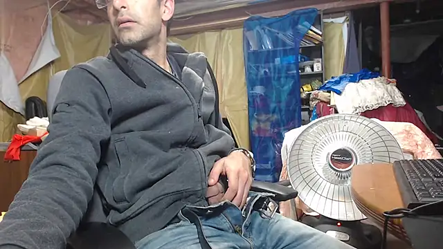 Snapshot of Gsmile1 chatting on 9, 12, 2024 Gsmile1 online show from 9, 12, 2024