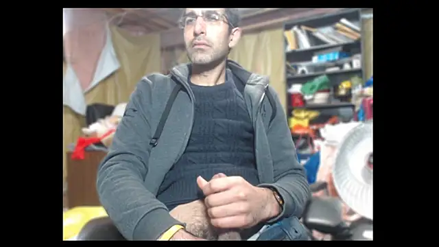 Snapshot of Gsmile1 chatting on 24, 12, 2024 Gsmile1 online show from 24, 12, 2024