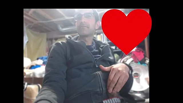 Snapshot of Gsmile1 chatting on 27, 3, 2026 Gsmile1 online show from 27, 3, 2026