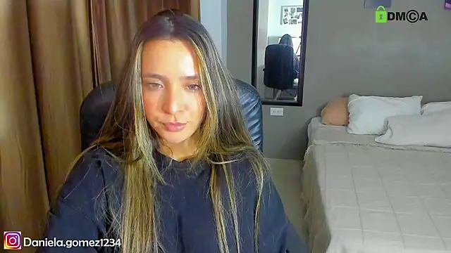Snapshot of Danielacams chatting on 17, 9, 2025 Danielacams online show from 17, 9, 2025