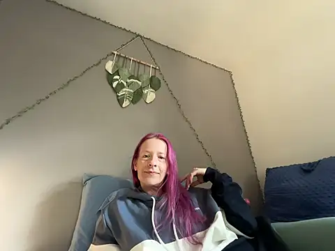 WildSkyX online show from 25, 5, 2026