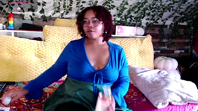 -khayaparker online show from 3, 1, 2025