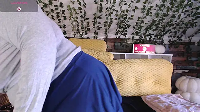 -khayaparker online show from 15, 1, 2025