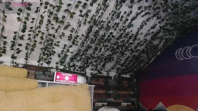 -khayaparker online show from 19, 1, 2025