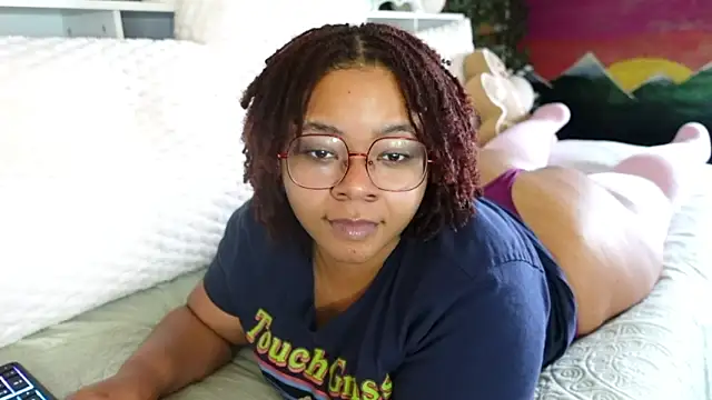 -khayaparker online show from 10, 3, 2025