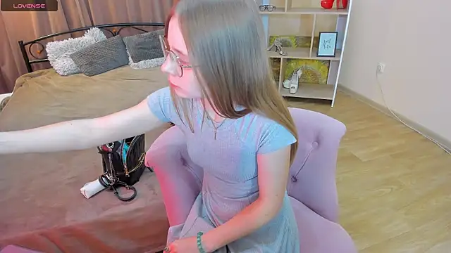 CharmedDoll online show from 9, 7, 2026