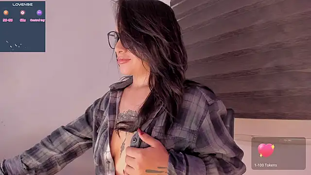 Snapshot of kathypink_ chatting on 2, 2, 2025 kathypink online show from 2, 2, 2025