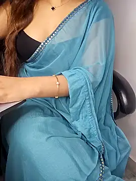 Snapshot of aliyaah_singh chatting on 5, 3, 2025 aliyaah singh online show from 5, 3, 2025