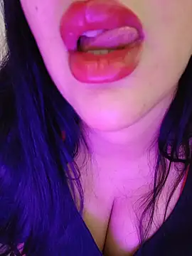 Queen sousou online show from 10, 7, 2026