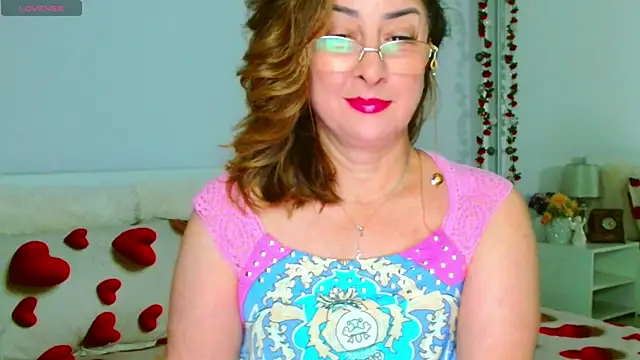 Snapshot of Tyana40 chatting on 7, 8, 2026 Tyana40 online show from 7, 8, 2026