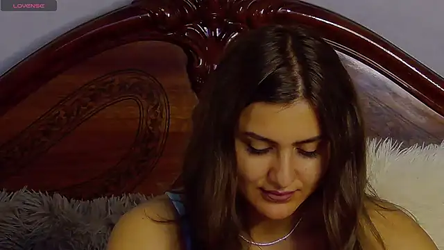 NicolePlay online show from 6, 11, 2025