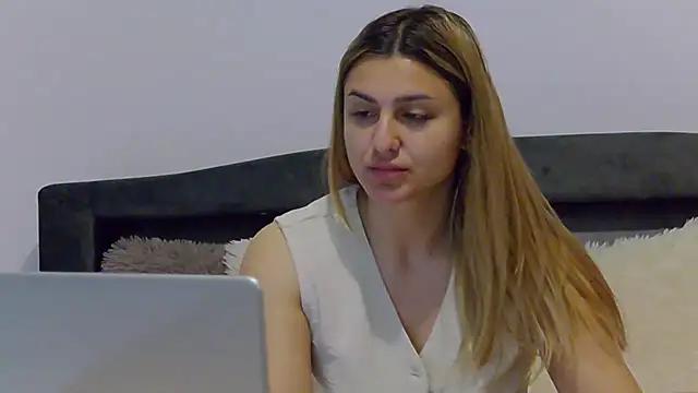 NicolePlay online show from 24, 3, 2026