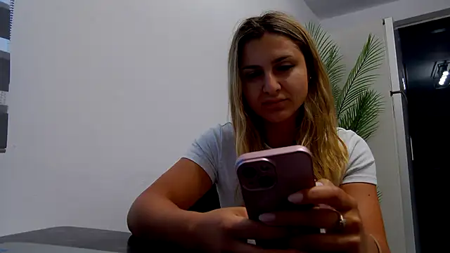 NicolePlay online show from 6, 7, 2026