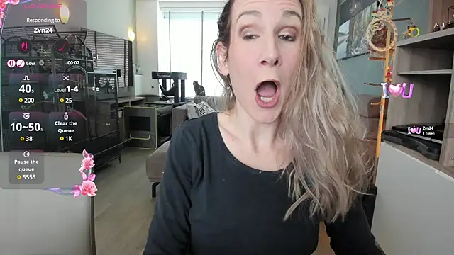 Snapshot of NaomiAndFriends chatting on 20, 2, 2025 NaomiAndFriends online show from 20, 2, 2025