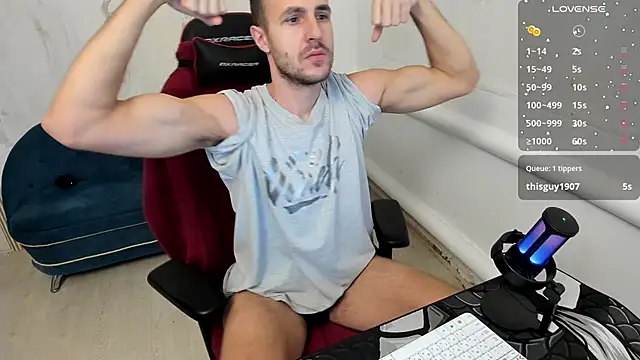 Snapshot of Raamoss chatting on 25, 12, 2024 Raamoss online show from 25, 12, 2024