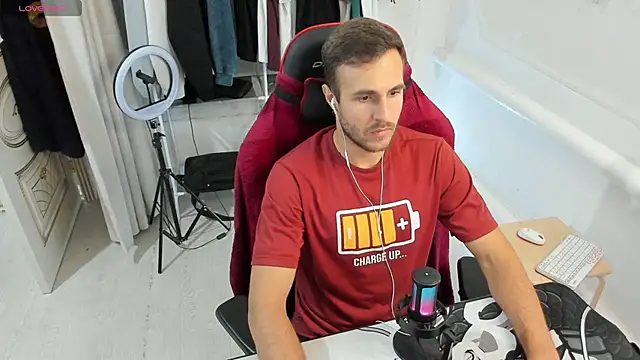 Snapshot of Raamoss chatting on 13, 9, 2025 Raamoss online show from 13, 9, 2025