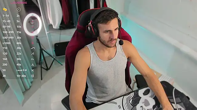 Snapshot of Raamoss chatting on 19, 9, 2025 Raamoss online show from 19, 9, 2025