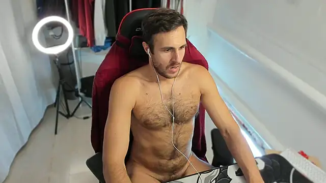 Snapshot of Raamoss chatting on 9, 10, 2025 Raamoss online show from 9, 10, 2025